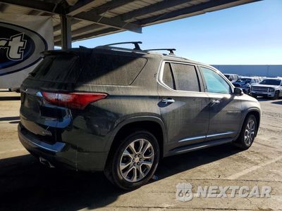 Trzecie zdjęcie samochodu z tyłu: 2018 CHEVROLET TRAVERSE PREMIER VIN:1GNERKKW0JJ242590 - miniatura