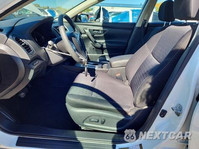 Zdjęcie 7 z 12 samochodu: 2016 NISSAN ALTIMA 2.5 S VIN:1N4AL3APXGC155212 - miniatura