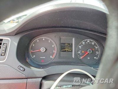Zdjęcie 9 z 13 samochodu: 2011 VOLKSWAGEN JETTA BASE VIN:3VW2K7AJ0BM356528 - miniatura