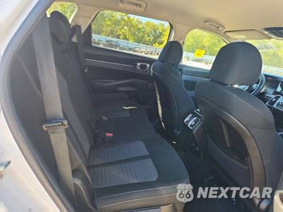 Zdjęcie 11 z 13 samochodu: 2023 KIA SORENTO LX VIN:5XYRGDLC7PG173860 - miniatura