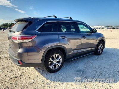 Trzecie zdjęcie samochodu z tyłu: 2015 TOYOTA HIGHLANDER XLE VIN:5TDKKRFH4FS051110 - miniatura