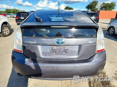 Zdjęcie 6 z 13 samochodu: 2011 TOYOTA PRIUS TWO VIN:JTDKN3DUXB0279369 - miniatura