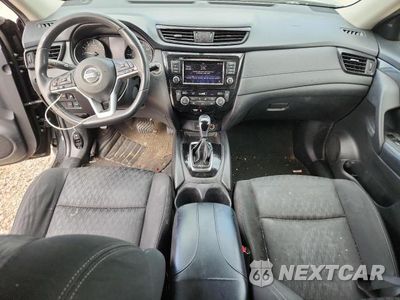 Zdjęcie 8 z 13 samochodu: 2018 NISSAN ROGUE SV VIN:KNMAT2MT5JP515581 - miniatura