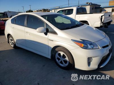 Czwarte zdjęcie samochodu z boku: 2014 TOYOTA PRIUS TWO VIN:JTDKN3DU3E1736425 - miniatura