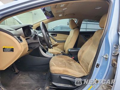 Zdjęcie 7 z 12 samochodu: 2012 HYUNDAI ELANTRA GLS VIN:KMHDH4AE3CU356916 - miniatura