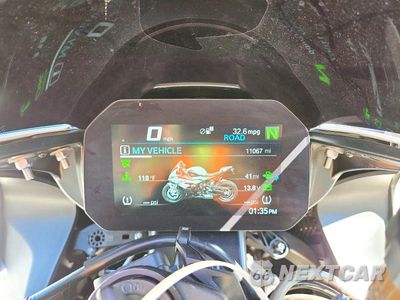 Zdjęcie 7 z 9 samochodu: 2024 BMW S 1000 RR VIN:WB10E6301R6J61867 - miniatura
