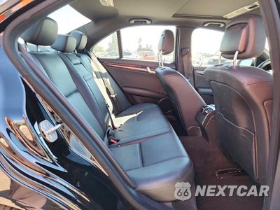 Zdjęcie 11 z 13 samochodu: 2012 MERCEDES-BENZ C 250 VIN:WDDGF4HB7CA623405 - miniatura