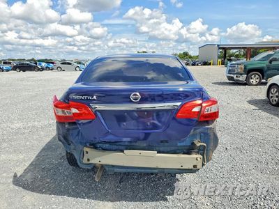 Zdjęcie 6 z 12 samochodu: 2017 NISSAN SENTRA S VIN:3N1AB7AP4HY291898 - miniatura