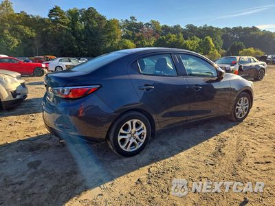 Trzecie zdjęcie samochodu z tyłu: 2017 TOYOTA YARIS IA BASE VIN:3MYDLBYV1HY159536 - miniatura