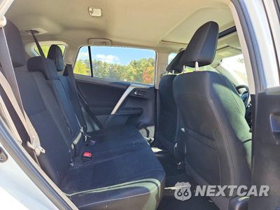 Zdjęcie 11 z 13 samochodu: 2015 TOYOTA RAV4 XLE VIN:2T3RFREV4FW256225 - miniatura