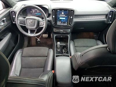 Zdjęcie 8 z 14 samochodu: 2021 VOLVO XC40 RECHARGE VIN:YV4ED3UR8M2572557 - miniatura