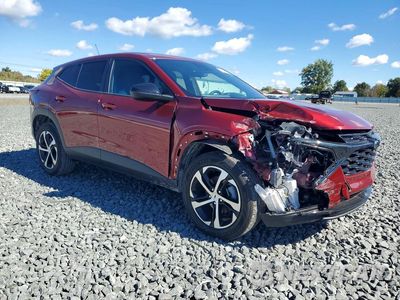 Czwarte zdjęcie samochodu z boku: 2024 CHEVROLET TRAX 1RS VIN:KL77LGE20RC055209 - miniatura