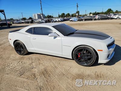 Czwarte zdjęcie samochodu z boku: 2013 CHEVROLET CAMARO 2SS VIN:2G1FK1EJ1D9107879 - miniatura