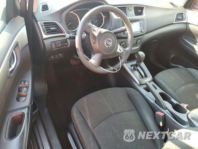 Zdjęcie 8 z 12 samochodu: 2018 NISSAN SENTRA S VIN:3N1AB7AP8JY315108 - miniatura