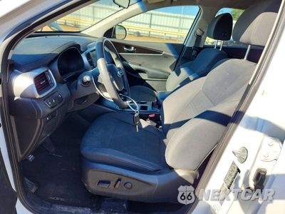 Zdjęcie 7 z 13 samochodu: 2019 KIA SORENTO LX V6 VIN:5XYPGDA50KG510468 - miniatura