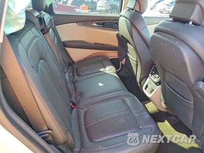 Zdjęcie 10 z 13 samochodu: 2019 LINCOLN NAUTILUS RESERVE VIN:2LMPJ8LP3KBL14018 - miniatura