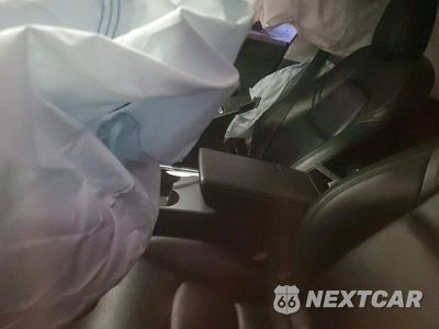 Zdjęcie 9 z 12 samochodu: 2021 TESLA MODEL Y VIN:5YJYGDEE0MF131642 - miniatura