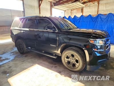 Czwarte zdjęcie samochodu z boku: 2018 CHEVROLET TAHOE K1500 LS VIN:1GNSKAKC0JR365590 - miniatura