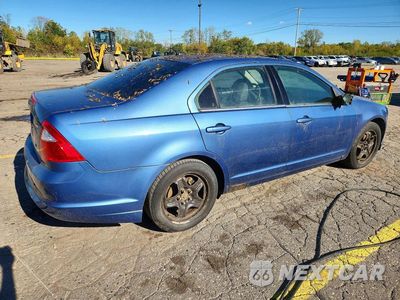 Trzecie zdjęcie samochodu z tyłu: 2010 FORD FUSION SE VIN:3FAHP0HAXAR292727 - miniatura
