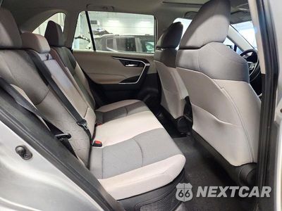 Zdjęcie 11 z 13 samochodu: 2021 TOYOTA RAV4 HYBRID XLE VIN:2T3R6RFV5MW003913 - miniatura