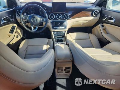 Zdjęcie 8 z 12 samochodu: 2018 MERCEDES-BENZ CLA 250 VIN:WDDSJ4EB0JN632644 - miniatura