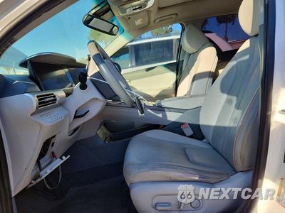Zdjęcie 7 z 14 samochodu: 2023 HYUNDAI NEXO LIMITED VIN:KM8J84A67PU034393 - miniatura