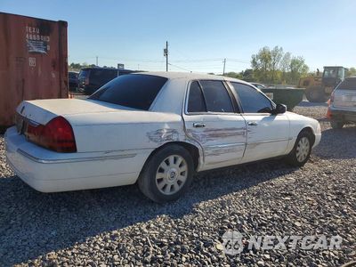 Trzecie zdjęcie samochodu z tyłu: 2003 MERCURY GRAND MARQUIS LS VIN:2MEFM75W03X607007 - miniatura