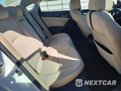Zdjęcie 10 z 12 samochodu: 2017 HONDA CIVIC EX VIN:2HGFC2F77HH540083 - miniatura