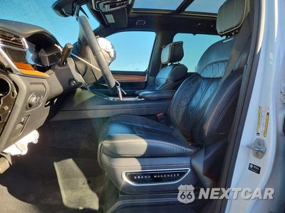 Zdjęcie 7 z 14 samochodu: 2024 JEEP GRAND WAGONEER L SERIES III VIN:1C4SJSGP5RS182283 - miniatura