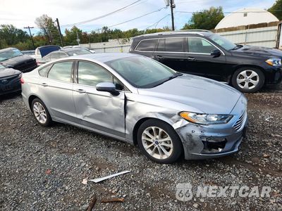 Czwarte zdjęcie samochodu z boku: 2020 FORD FUSION SE VIN:3FA6P0LU1LR219922 - miniatura