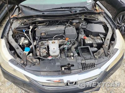 Zdjęcie 11 z 12 samochodu: 2016 HONDA ACCORD SPORT VIN:1HGCR2F58GA205847 - miniatura