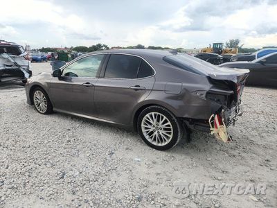 Drugie zdjęcie samochodu z przodu: 2018 TOYOTA CAMRY XLE VIN:4T1B11HK8JU014056 - miniatura