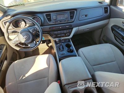 Zdjęcie 8 z 13 samochodu: 2015 KIA SEDONA LX VIN:KNDMB5C13F6030855 - miniatura