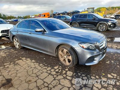 Czwarte zdjęcie samochodu z boku: 2017 MERCEDES-BENZ E 300 4MATIC VIN:WDDZF4KB8HA102038 - miniatura