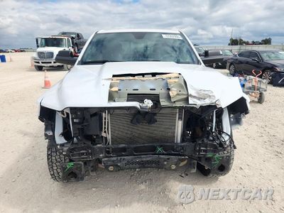 Piąte zdjęcie samochodu w środku: 2023 RAM 1500 TRADESMAN VIN:1C6RREGT2PN677131 - miniatura