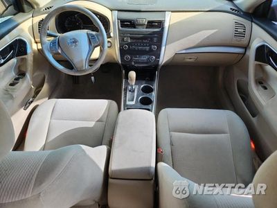 Zdjęcie 8 z 12 samochodu: 2013 NISSAN ALTIMA 2.5 VIN:1N4AL3APXDC111416 - miniatura