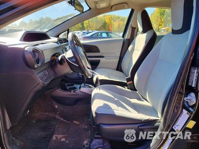Zdjęcie 7 z 12 samochodu: 2013 TOYOTA PRIUS C ONE VIN:JTDKDTB39D1549864 - miniatura