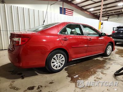 Trzecie zdjęcie samochodu z tyłu: 2014 TOYOTA CAMRY LE VIN:4T4BF1FK9ER391012 - miniatura