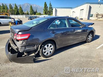 Trzecie zdjęcie samochodu z tyłu: 2011 TOYOTA CAMRY LE VIN:4T4BF3EK1BR113004 - miniatura