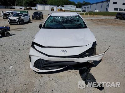 Piąte zdjęcie samochodu w środku: 2025 TOYOTA CAMRY LE VIN:4T1DAACK8SU007559 - miniatura
