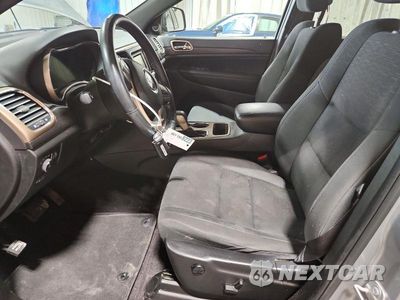 Zdjęcie 7 z 12 samochodu: 2017 JEEP GRAND CHEROKEE LAREDO VIN:1C4RJFAG8HC841948 - miniatura