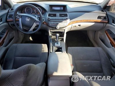 Zdjęcie 8 z 12 samochodu: 2012 HONDA ACCORD EX VIN:1HGCP2F71CA085102 - miniatura