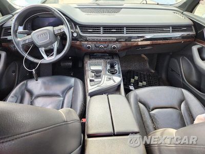Zdjęcie 8 z 13 samochodu: 2019 AUDI Q7 PREMIUM PLUS VIN:WA1LAAF70KD000817 - miniatura