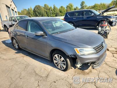 Czwarte zdjęcie samochodu z boku: 2015 VOLKSWAGEN JETTA TDI VIN:3VW3A7AJ4FM310567 - miniatura