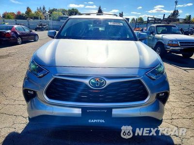 Piąte zdjęcie samochodu w środku: 2022 TOYOTA HIGHLANDER LE VIN:5TDBZRBH3NS212367 - miniatura
