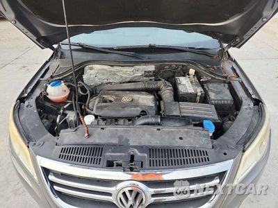 Zdjęcie 12 z 13 samochodu: 2011 VOLKSWAGEN TIGUAN S VIN:WVGBV7AX3BW506349 - miniatura