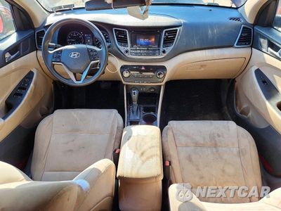 Zdjęcie 8 z 13 samochodu: 2017 HYUNDAI TUCSON SE VIN:KM8J3CA41HU317641 - miniatura