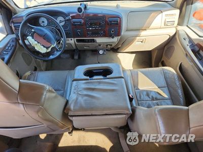Zdjęcie 8 z 13 samochodu: 2005 FORD F250 SUPER DUTY VIN:1FTSW21P15EC02144 - miniatura