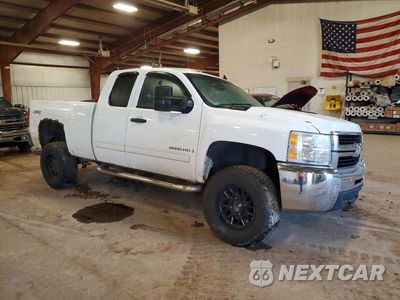 Czwarte zdjęcie samochodu z boku: 2009 CHEVROLET SILVERADO K2500 HEAVY DUTY LT VIN:1GCHK59K39E146844 - miniatura