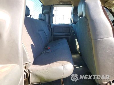 Zdjęcie 10 z 13 samochodu: 2001 CHEVROLET SILVERADO K1500 VIN:1GCEK19T41Z250423 - miniatura